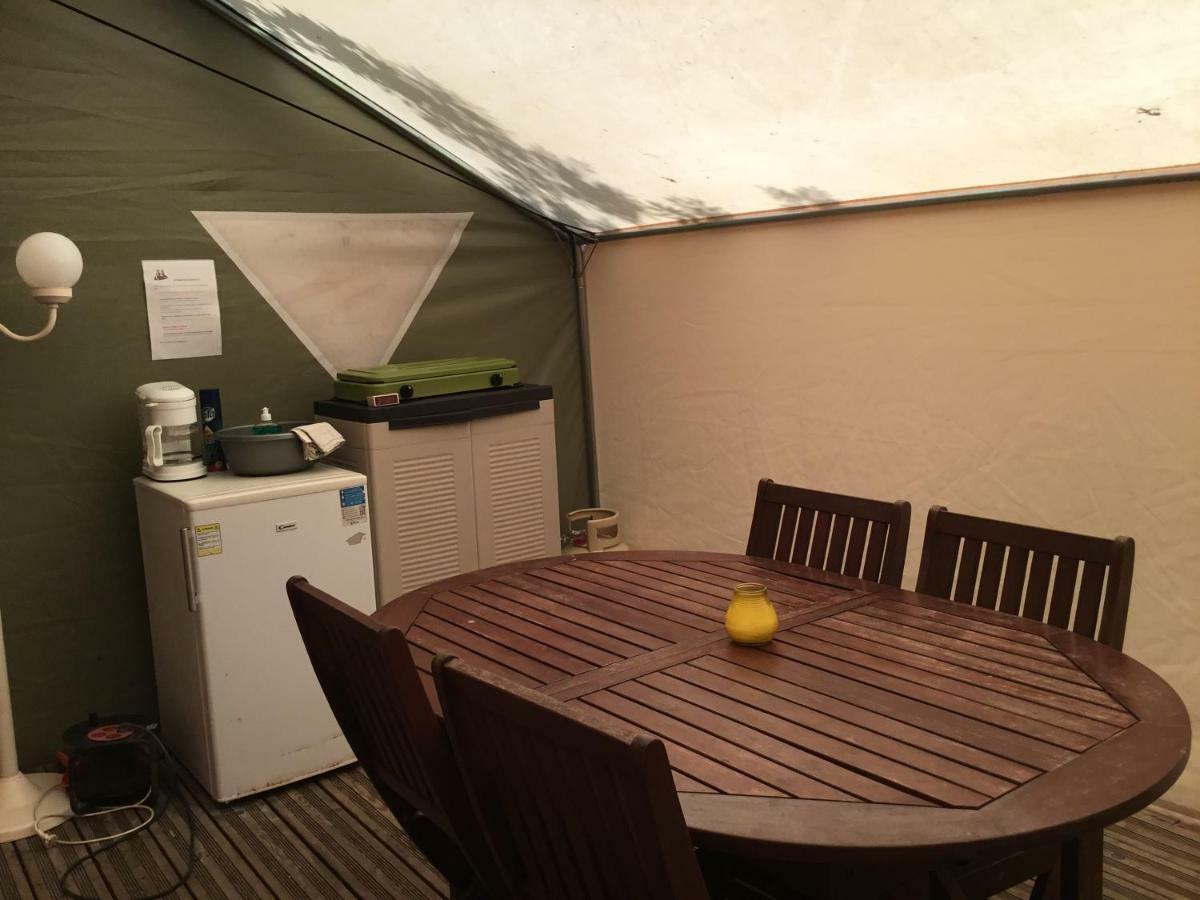 Camping Le Canoë 2*
